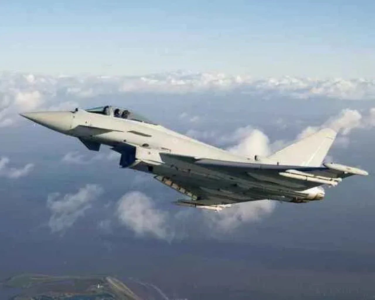 İngiltere'den, 700 Milyon Dolarlık Typhoon Savaş Uçağı İhalesi