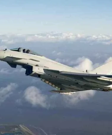 İngiltere'den, 700 Milyon Dolarlık Typhoon Savaş Uçağı İhalesi