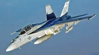 Kızıldeniz'de Uçak Gemisinde F/A-18 Super Hornet Savaş Uçağı Düştü